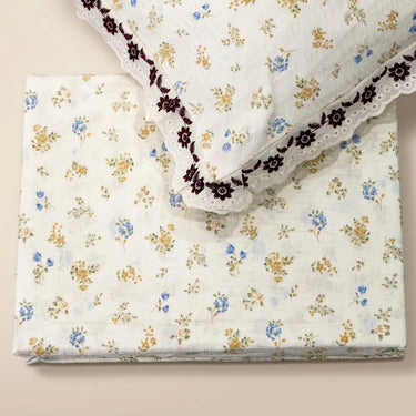 Golden PetalCustard King Size ButterBrushed Fibre Bedsheet | top lace view