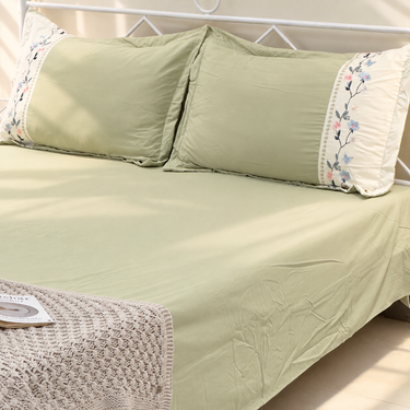 Pistachio Muffin King Size ButterBrushed Fibre Bedsheet | full view