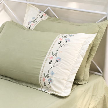 Pistachio Muffin King Size ButterBrushed Fibre Bedsheet | side view