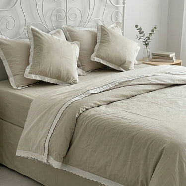 Soft Green 6 peice Summer Bedding Set with Lace Details | King Size | aesthetic view