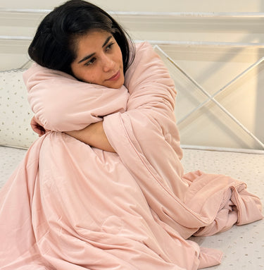 Strawberry Soufflé Lightweight Cooling Silk Comforter for Hot Sleepers | lifestyle view