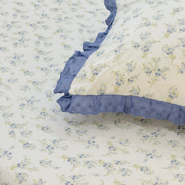 cotton pillow covers with lace frills
