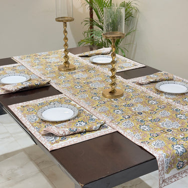 decorative table cloth for dining table