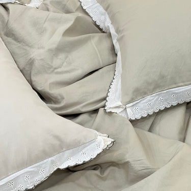 Soft Green 6 peice Summer Bedding Set with Lace Details | King Size | lace view