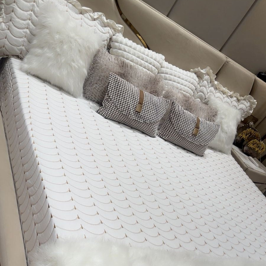 maeri in customer homes | leher bedcover
